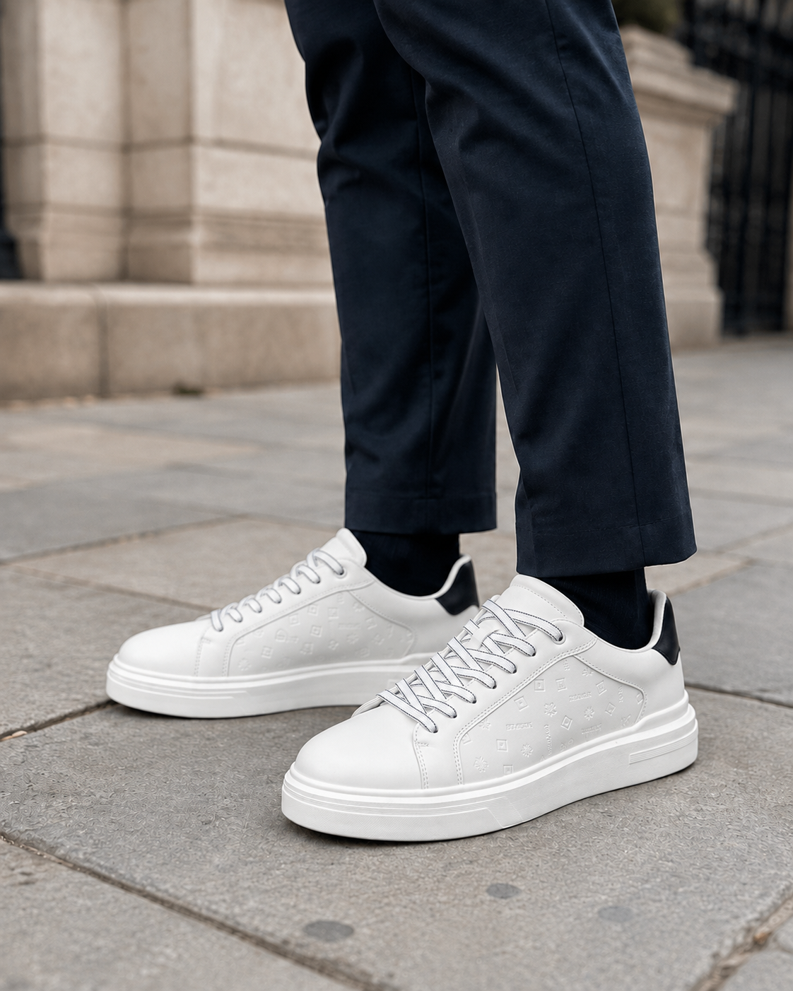DECARSDZ TRAINERS